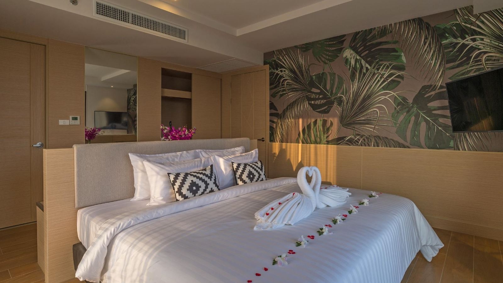 rooms-family-2-bedroom-suite