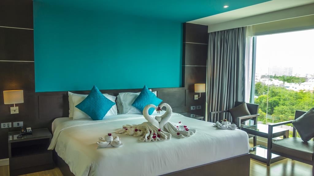 rooms-grand-premium-city-view