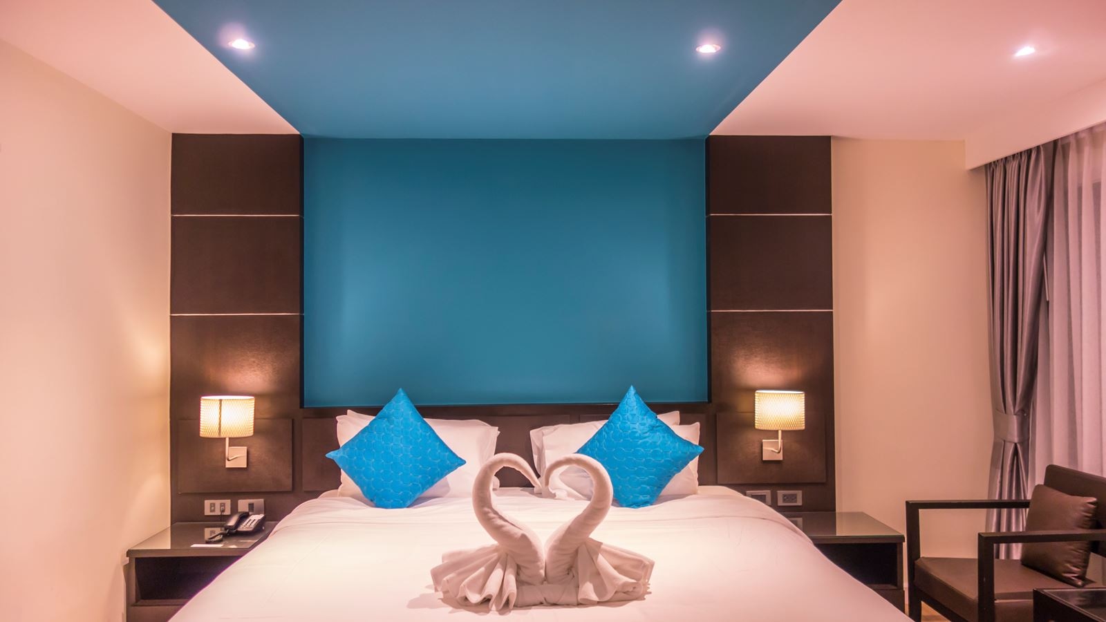 rooms-deluxe-city-view