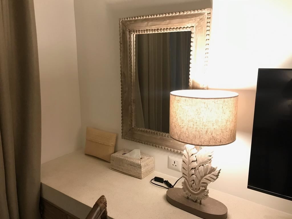 rooms-deluxe-pool-access