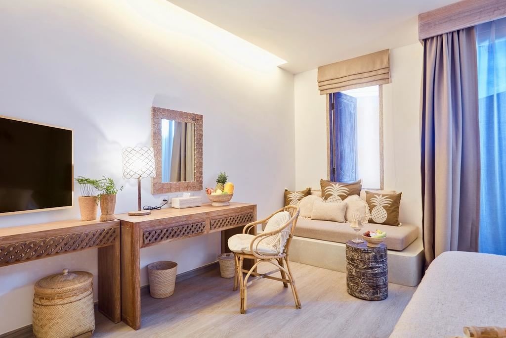 rooms-tropical-garden-pool-access