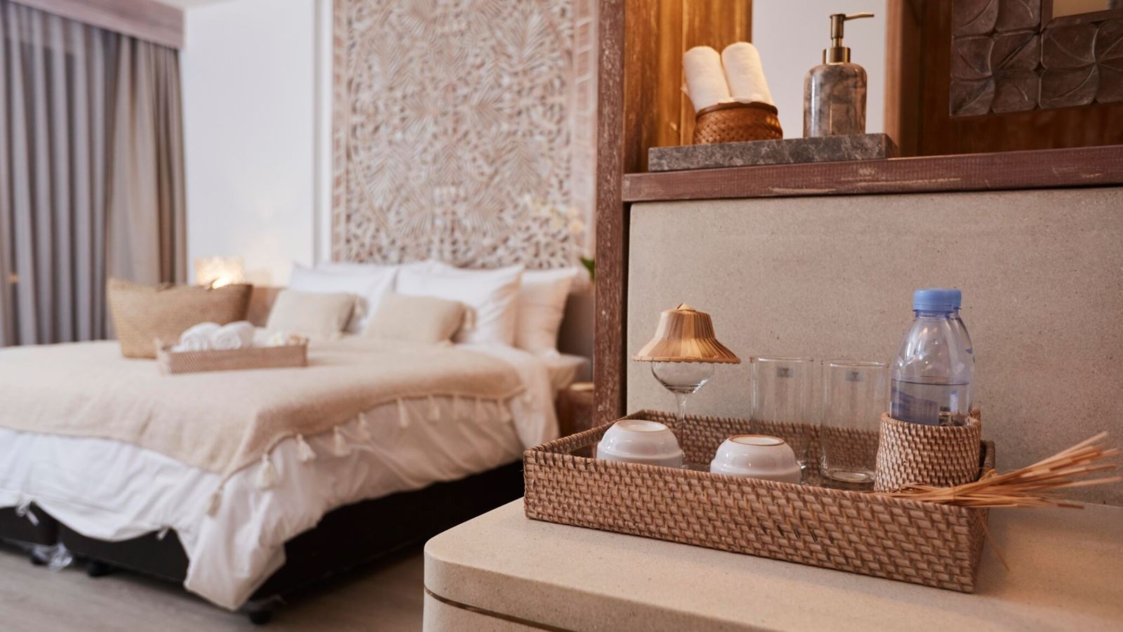 rooms-tropical-garden