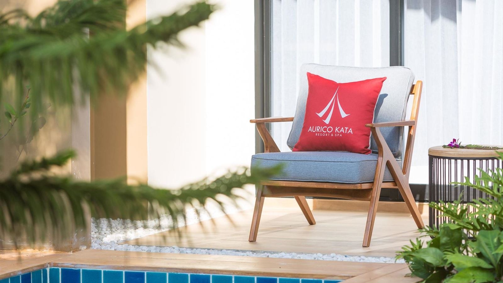 rooms-aurico-deluxe-pool-access