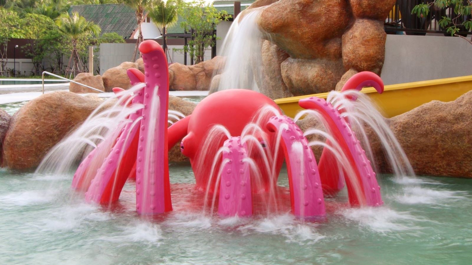 pools-outdoor-childrens-pool