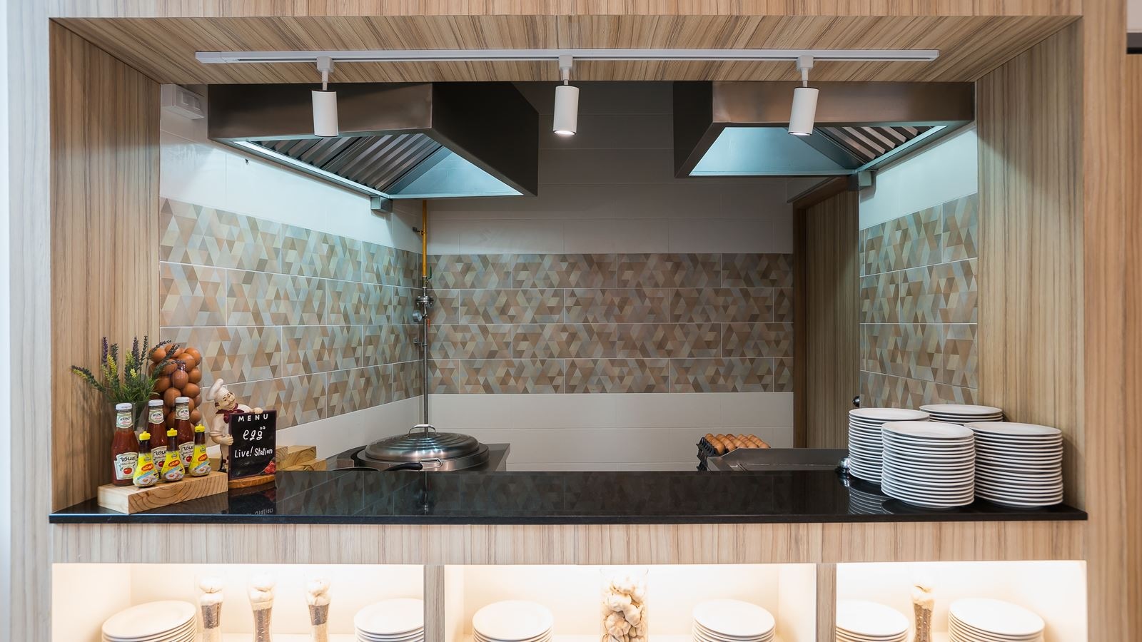 restaurants-aroma-cafe