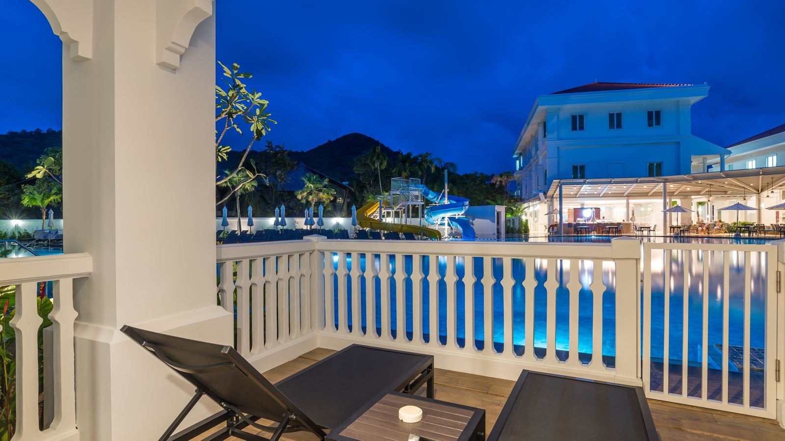 rooms-family-residence-pool-access