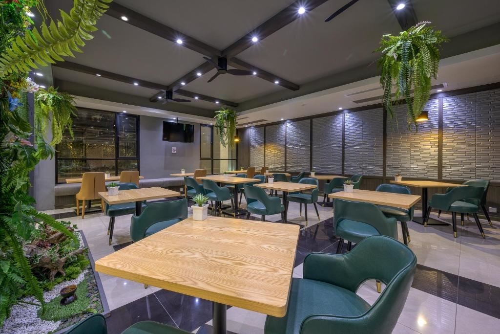 bars-the-negrito-cafe