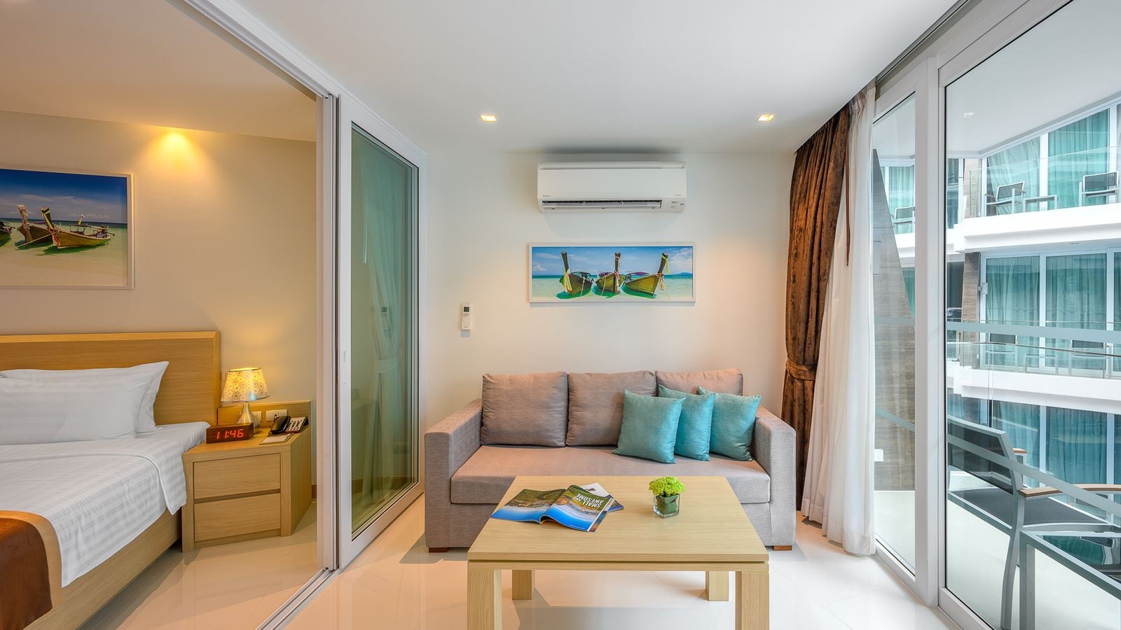 rooms-one-bedroom-seaview-suite