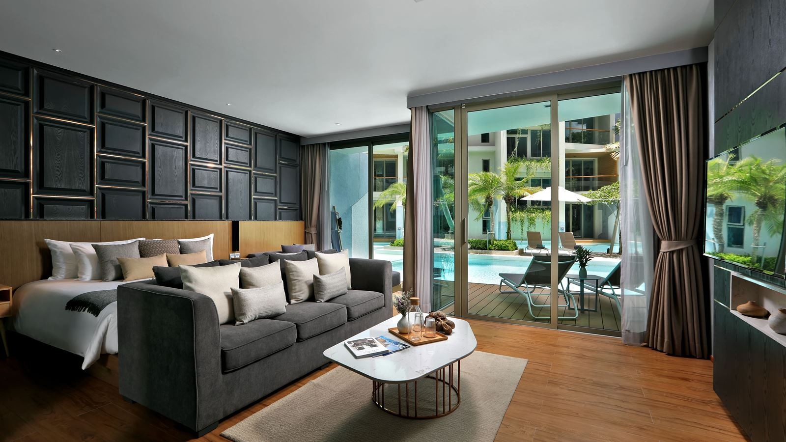 rooms-studio-suite-pool-access