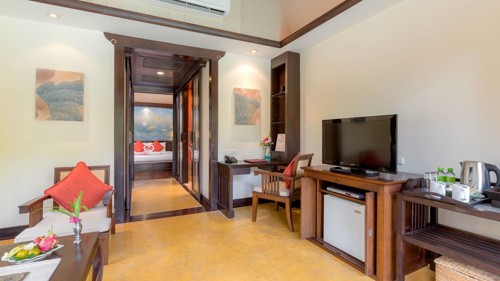 rooms-pool-access-villa