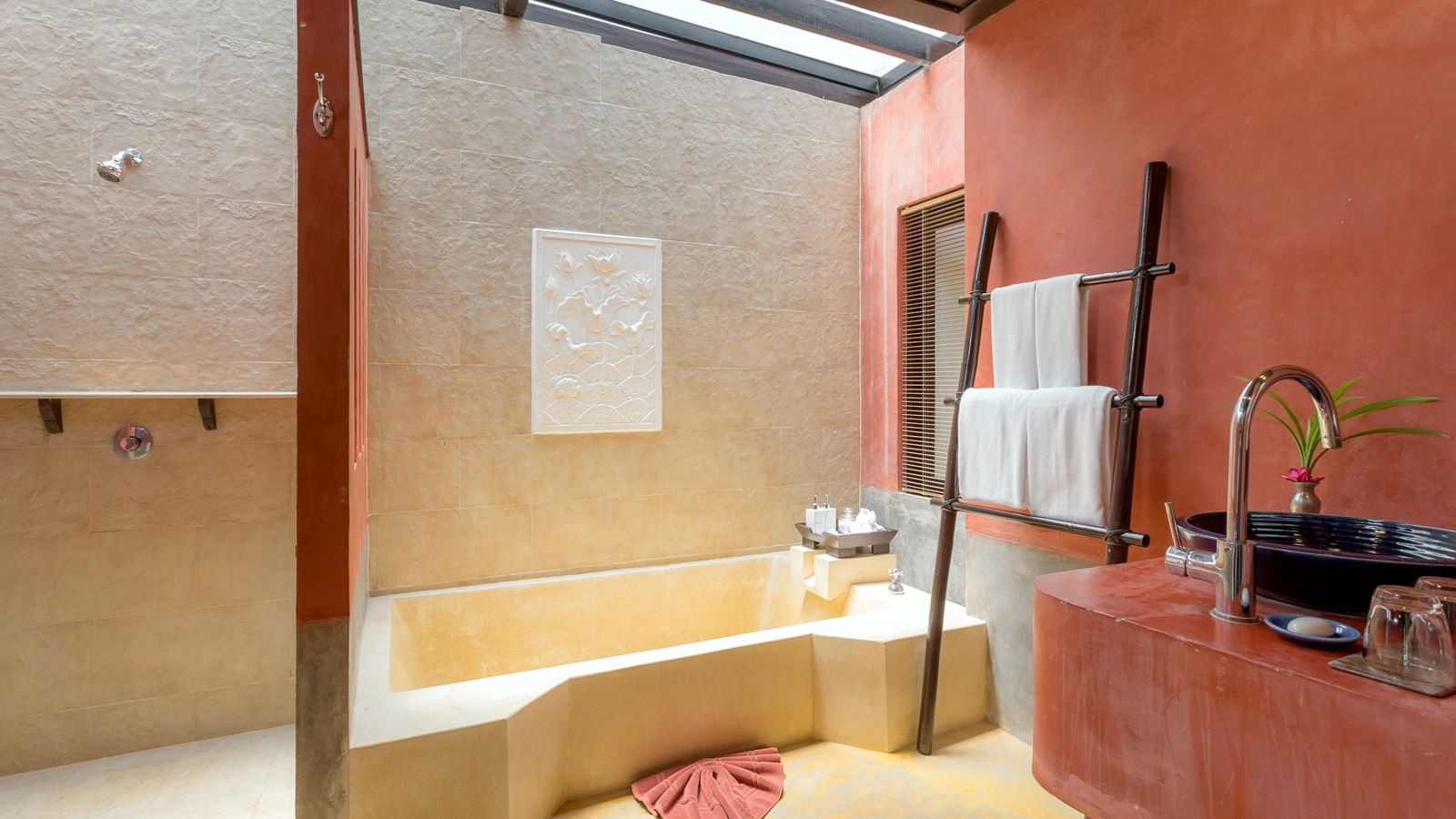 rooms-pool-access-villa