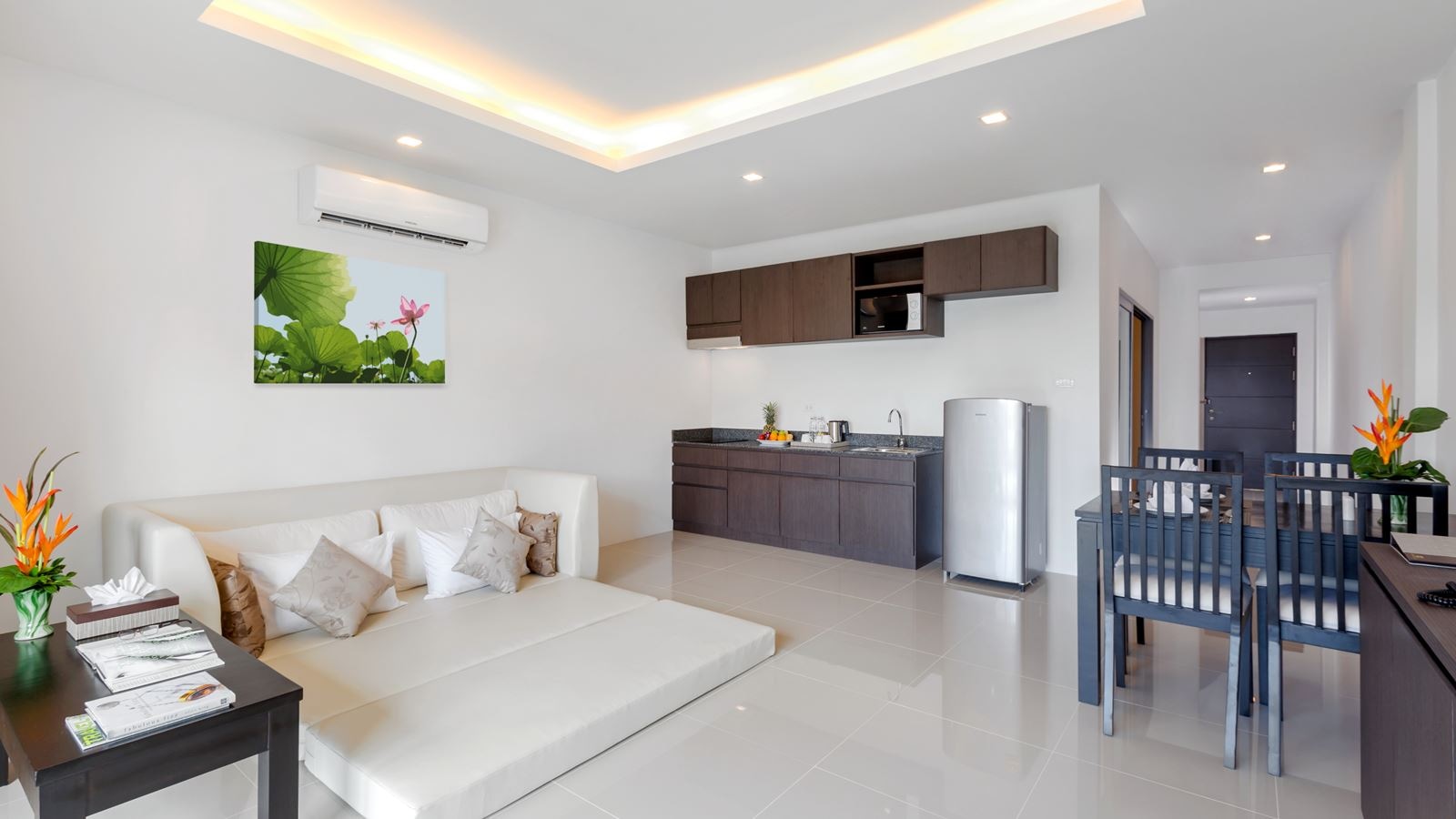 rooms-one-bedroom-suite-pool-access