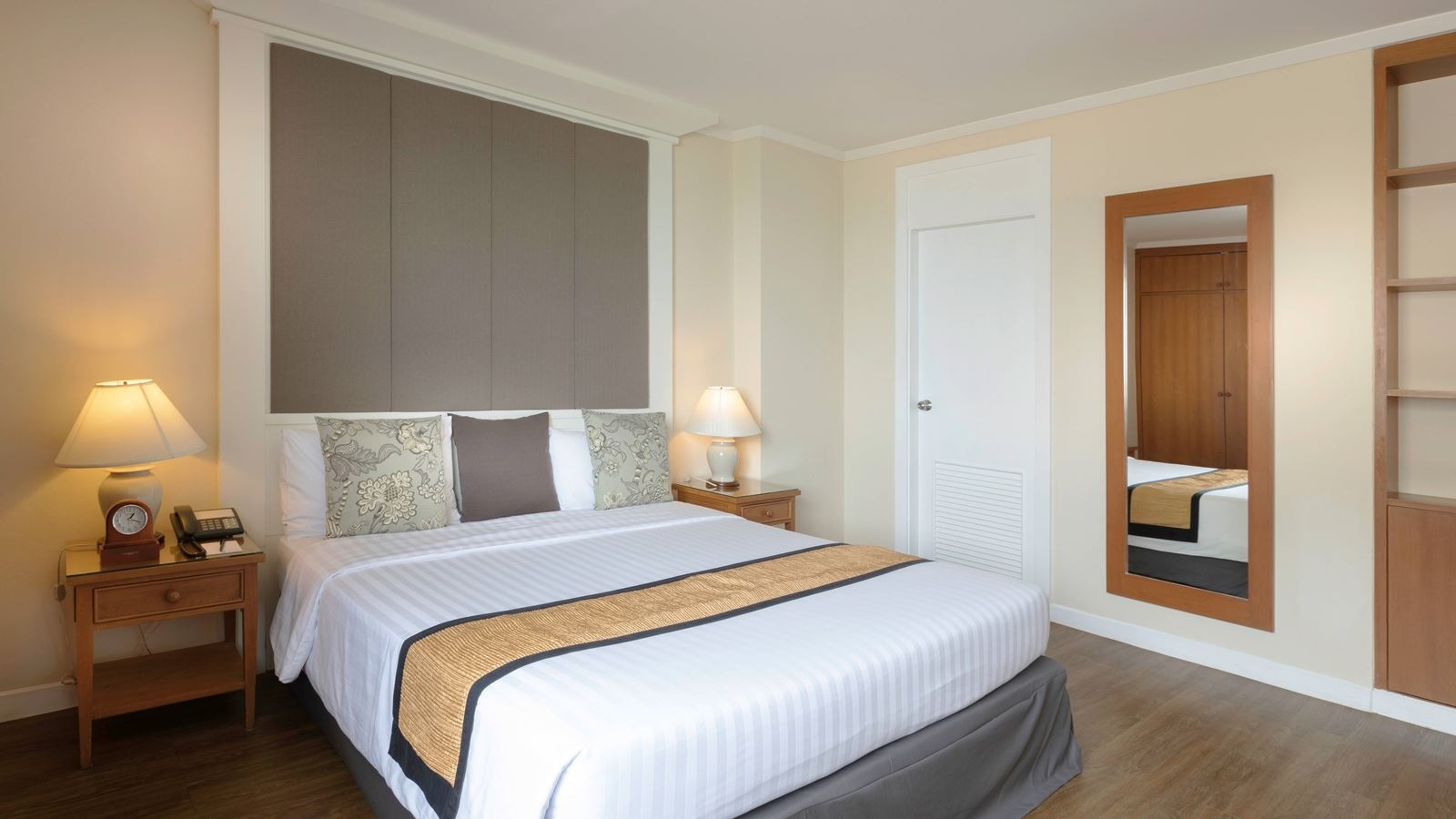 rooms-one-bedroom-suite