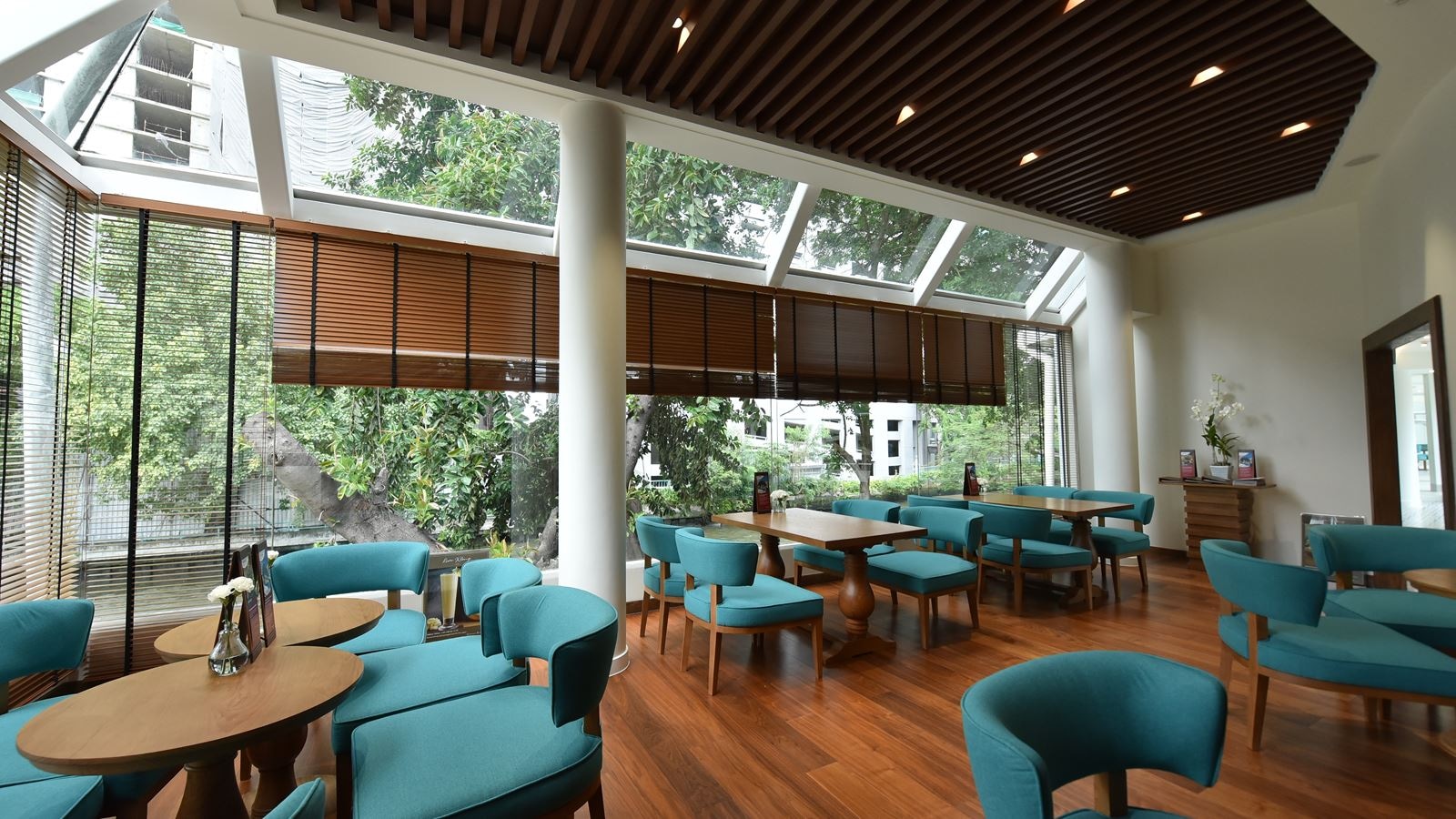 restaurants-rim-klong-cafe