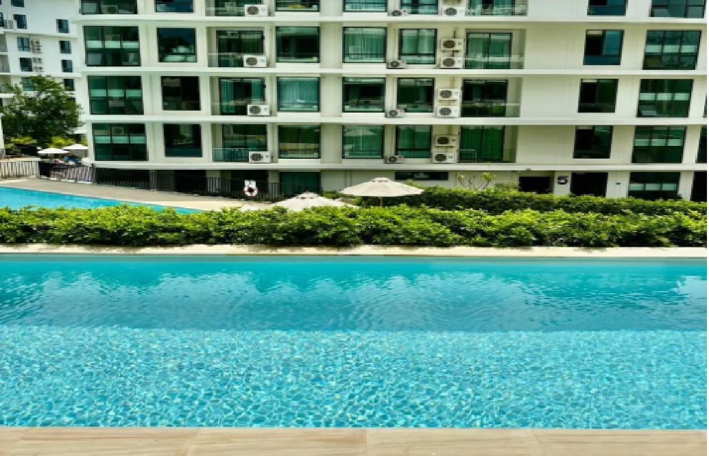 rooms-deluxe-pool-access