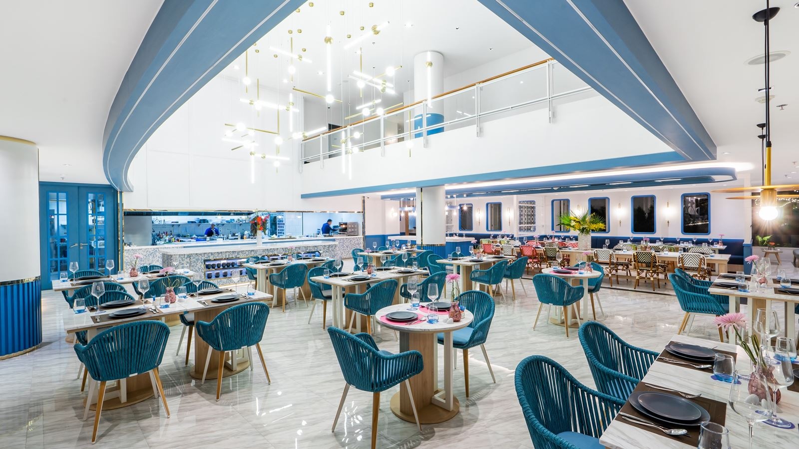 restaurants-charm-all-day-dinning