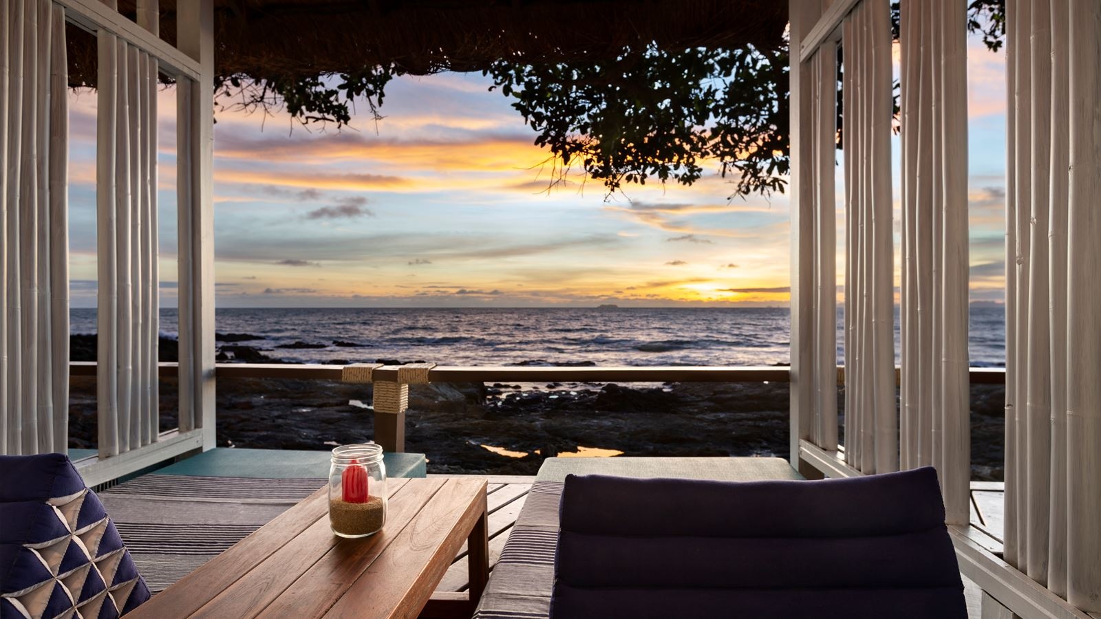 restaurants-the-reggae-bar