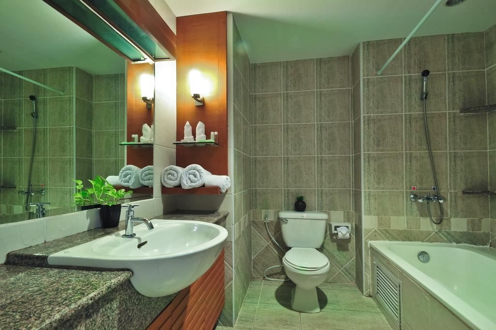 rooms-deluxe-city-view