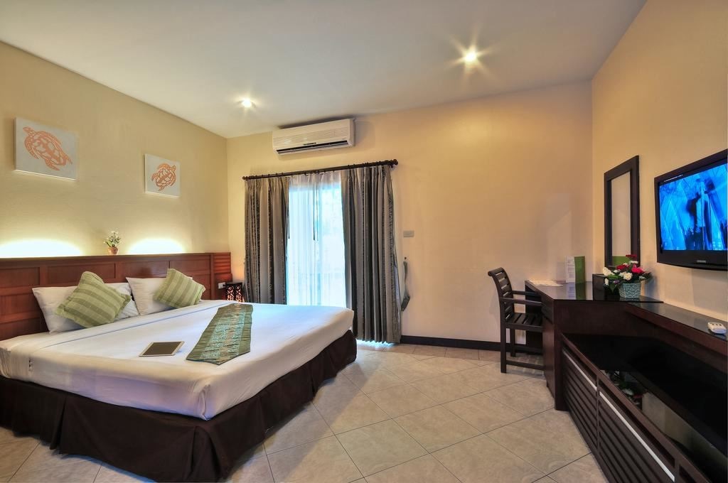 rooms-superior-pool-view