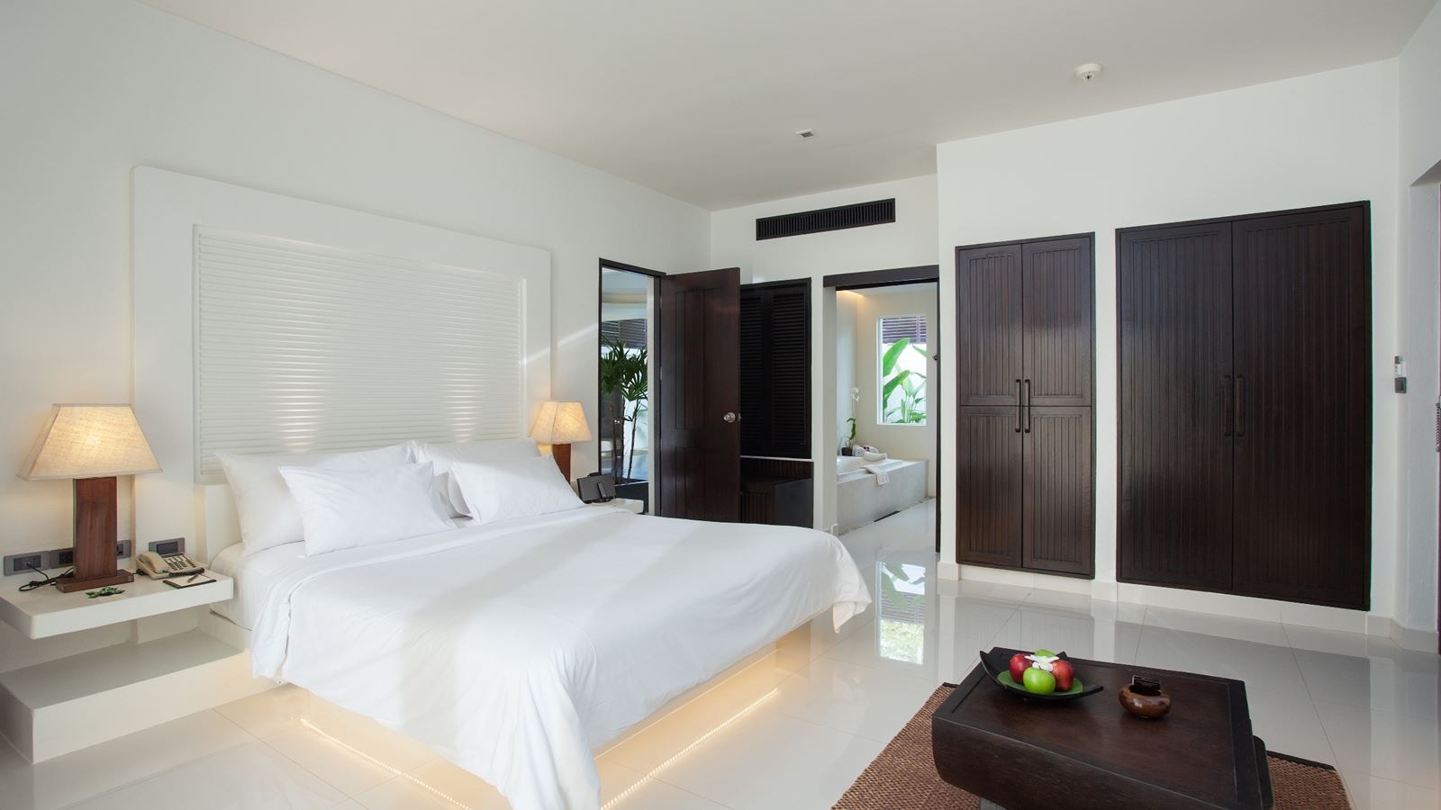 rooms-junior-pool-suite