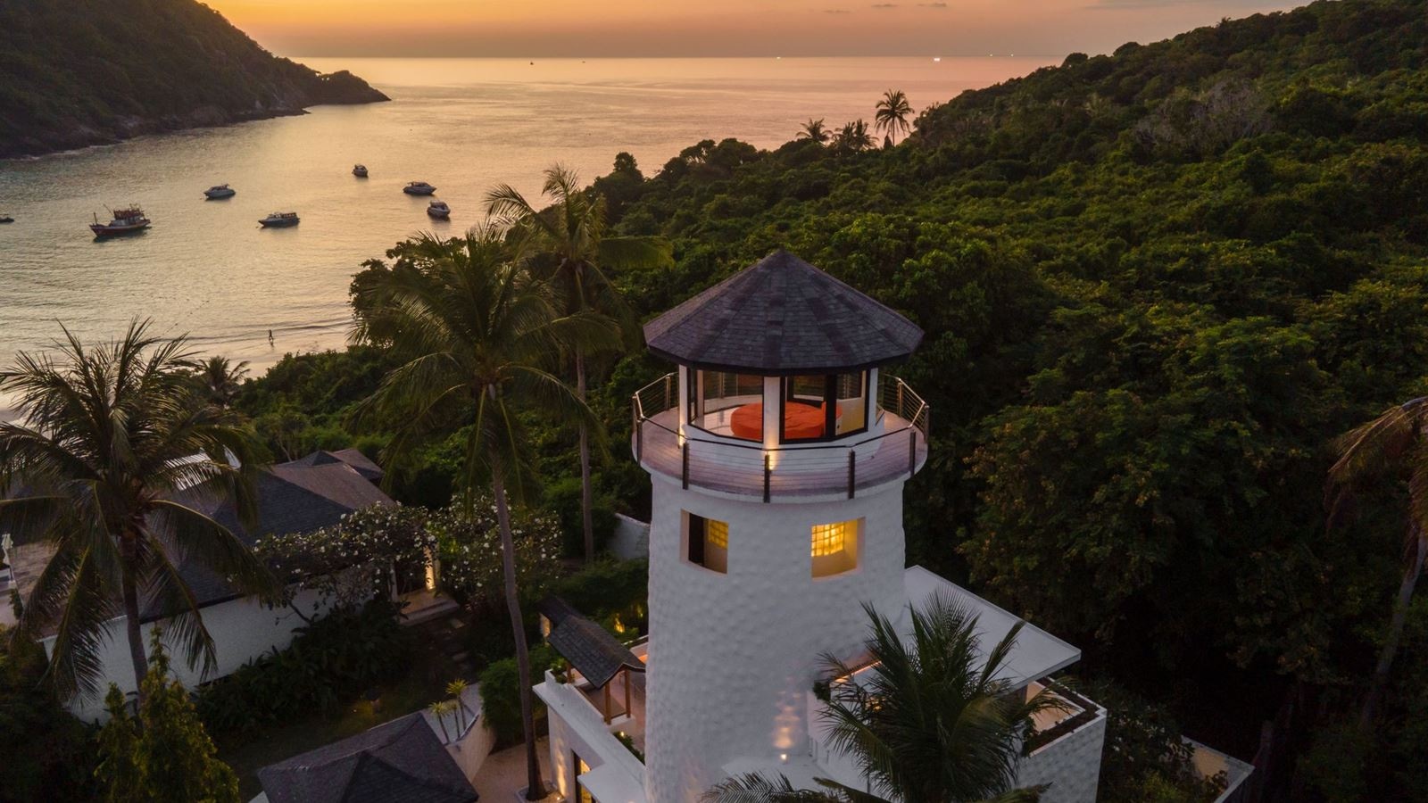 rooms-the-lighthouse