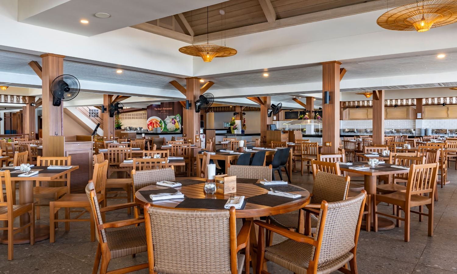 restaurants-the-beach-restaurant