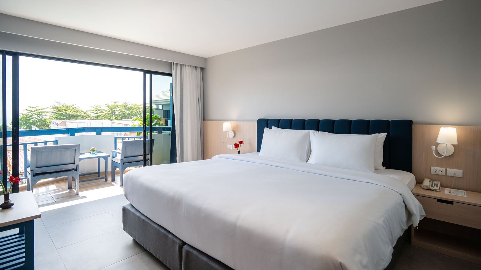 rooms-superior-pool-view