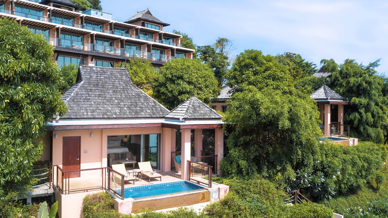 rooms-sala-pool-villa-seaview