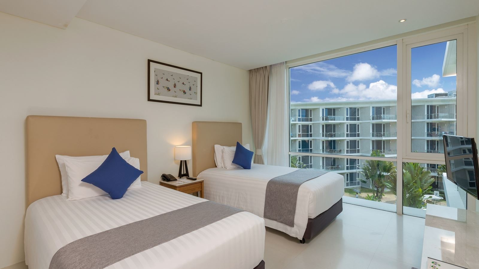 rooms-deluxe-room--with-or-without-balcony