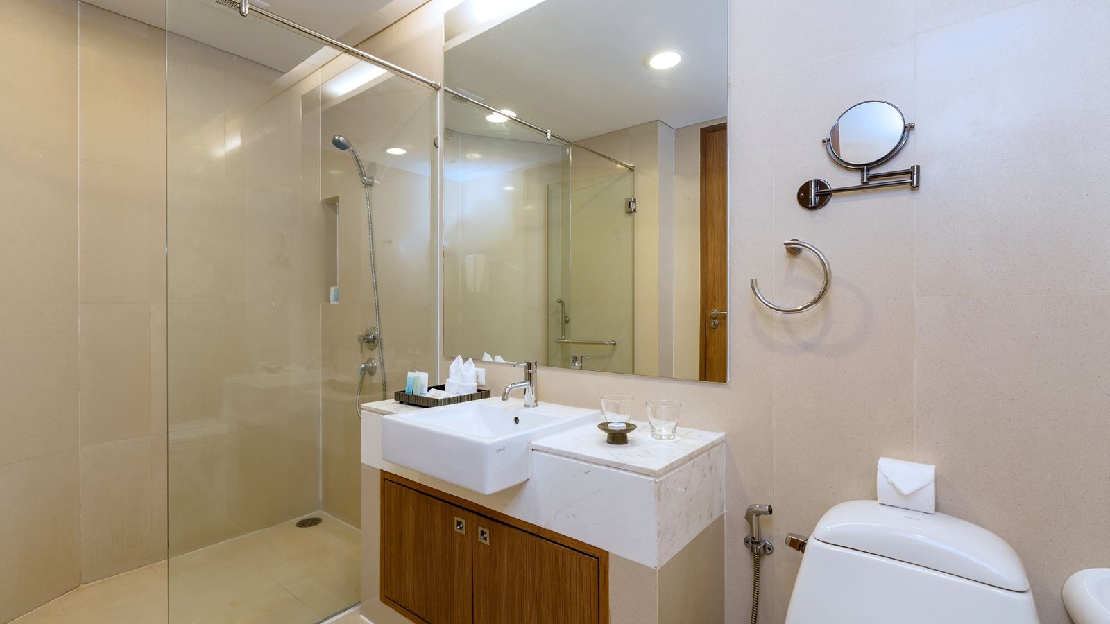 rooms-deluxe-room--with-or-without-balcony