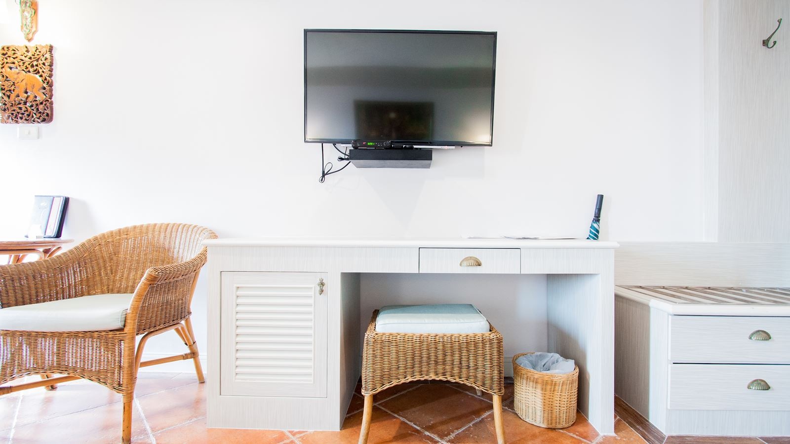 rooms-deluxe-pool-access