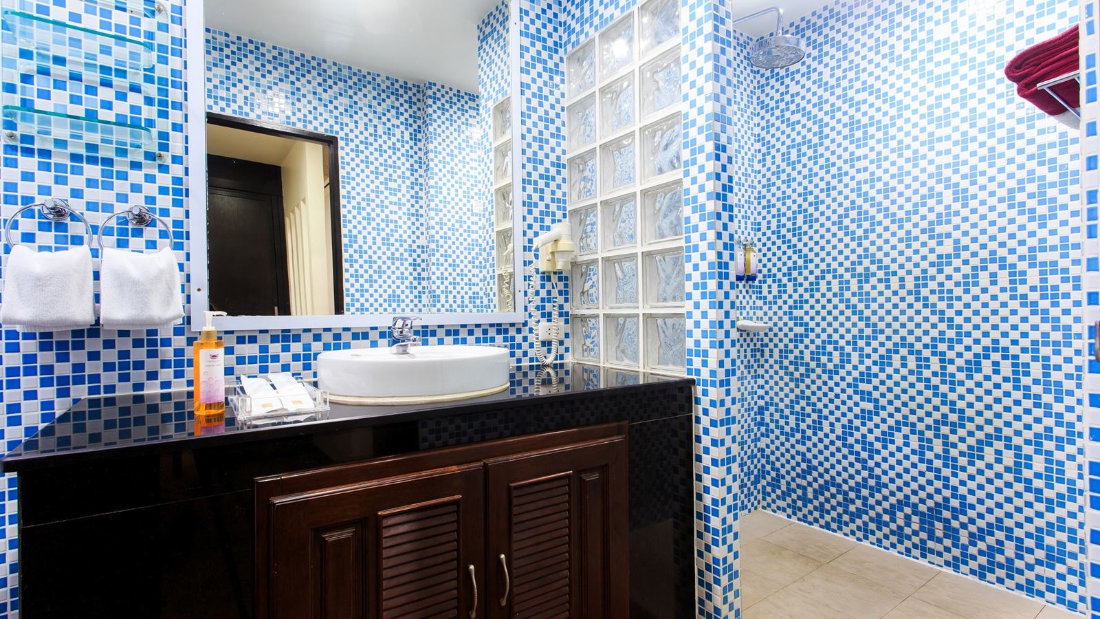 rooms-deluxe-garden-bungalow