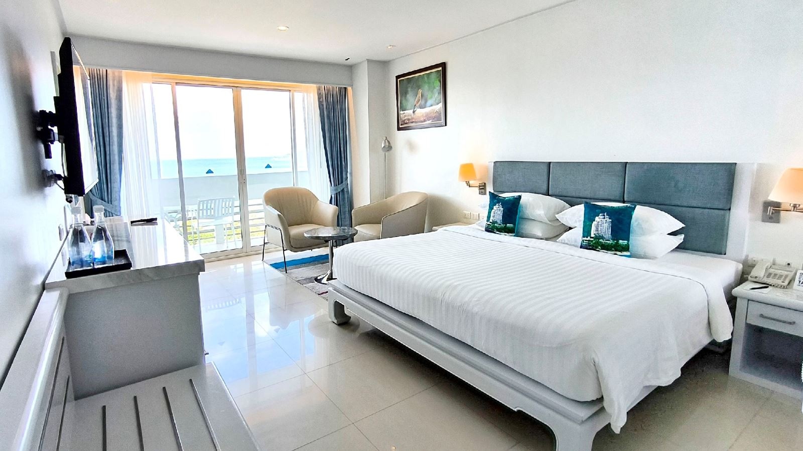 rooms-deluxe-sea-view