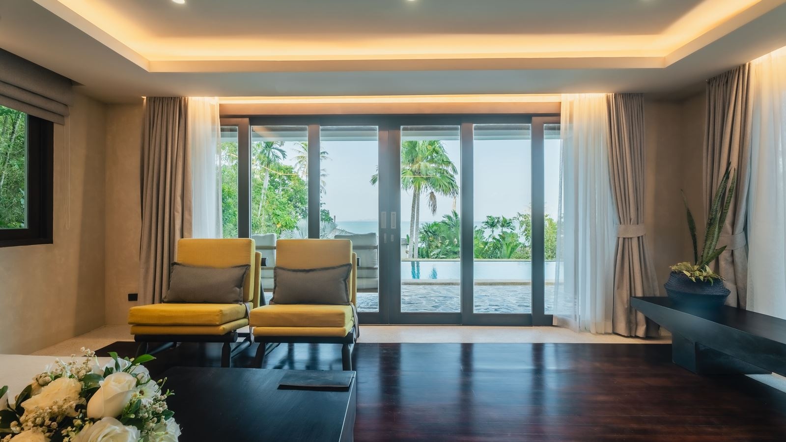 rooms-lux-3-bedroom-grand-sea-view-pool-villa