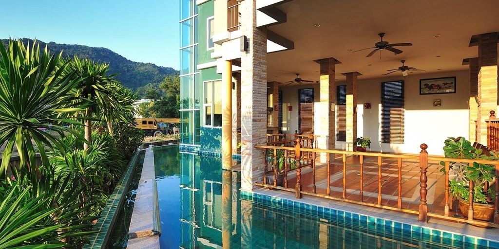 pools-outdoor-pool