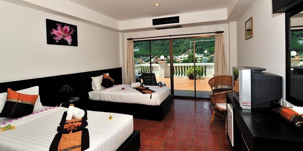 rooms-superior-room
