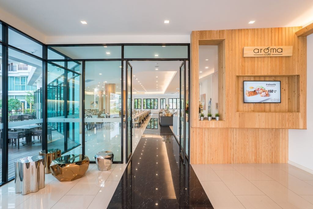 restaurants-aroma-cafe