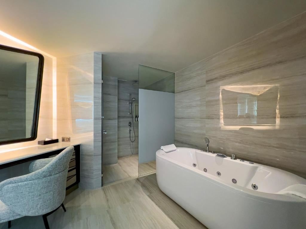 rooms-amethyst-executive-twin-bed-room