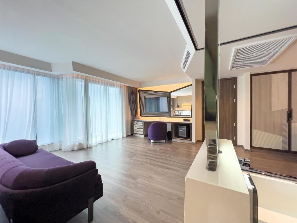 rooms-amethyst-grand-executive-room