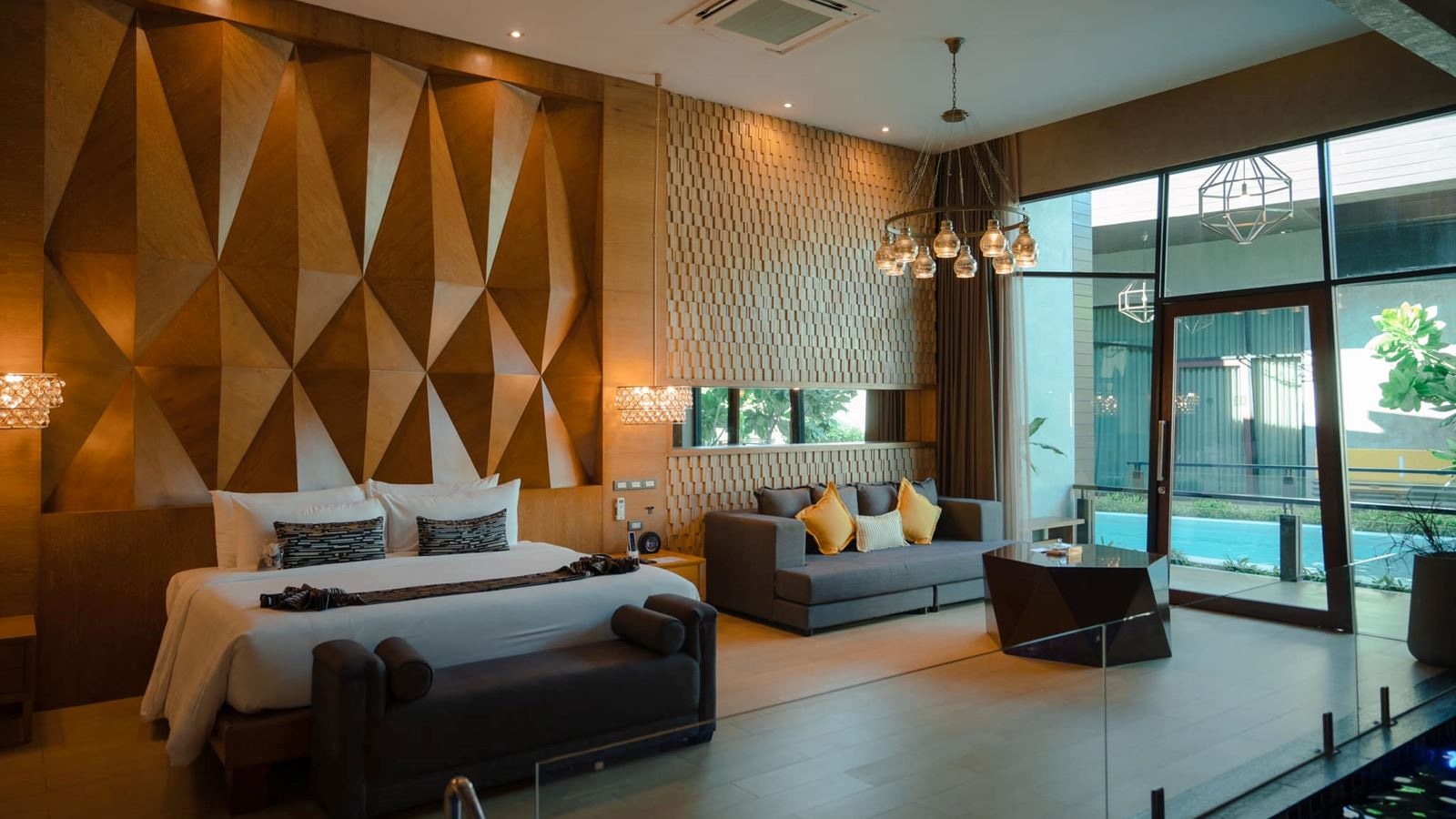 rooms-deluxe-pool-villas-with-pool-access