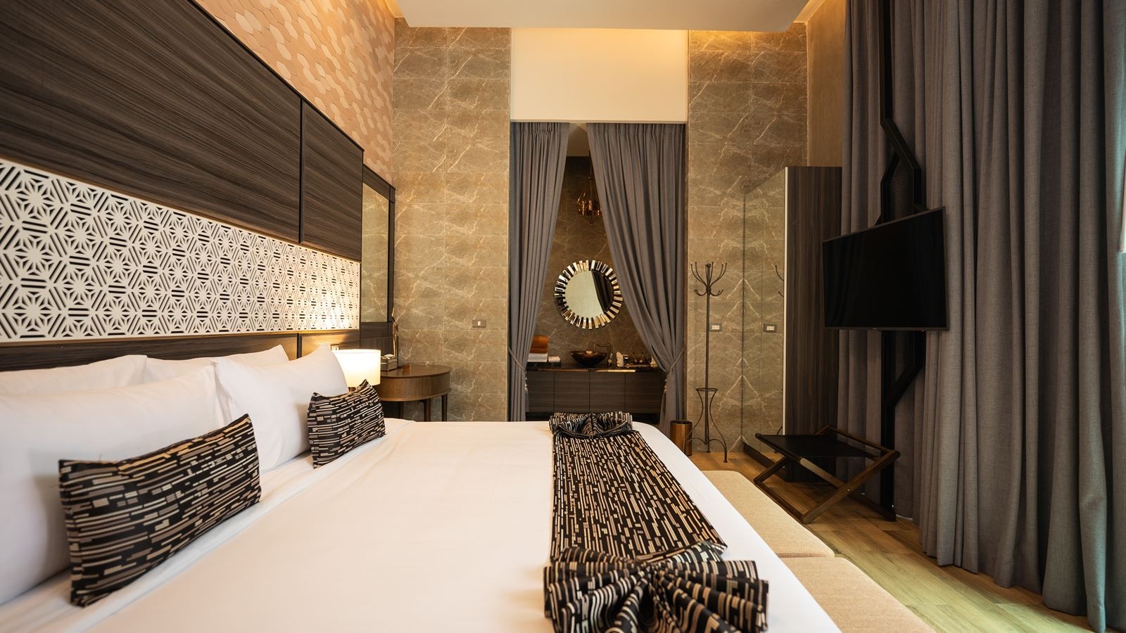 rooms-2-bedrooms-pool-villa-suite