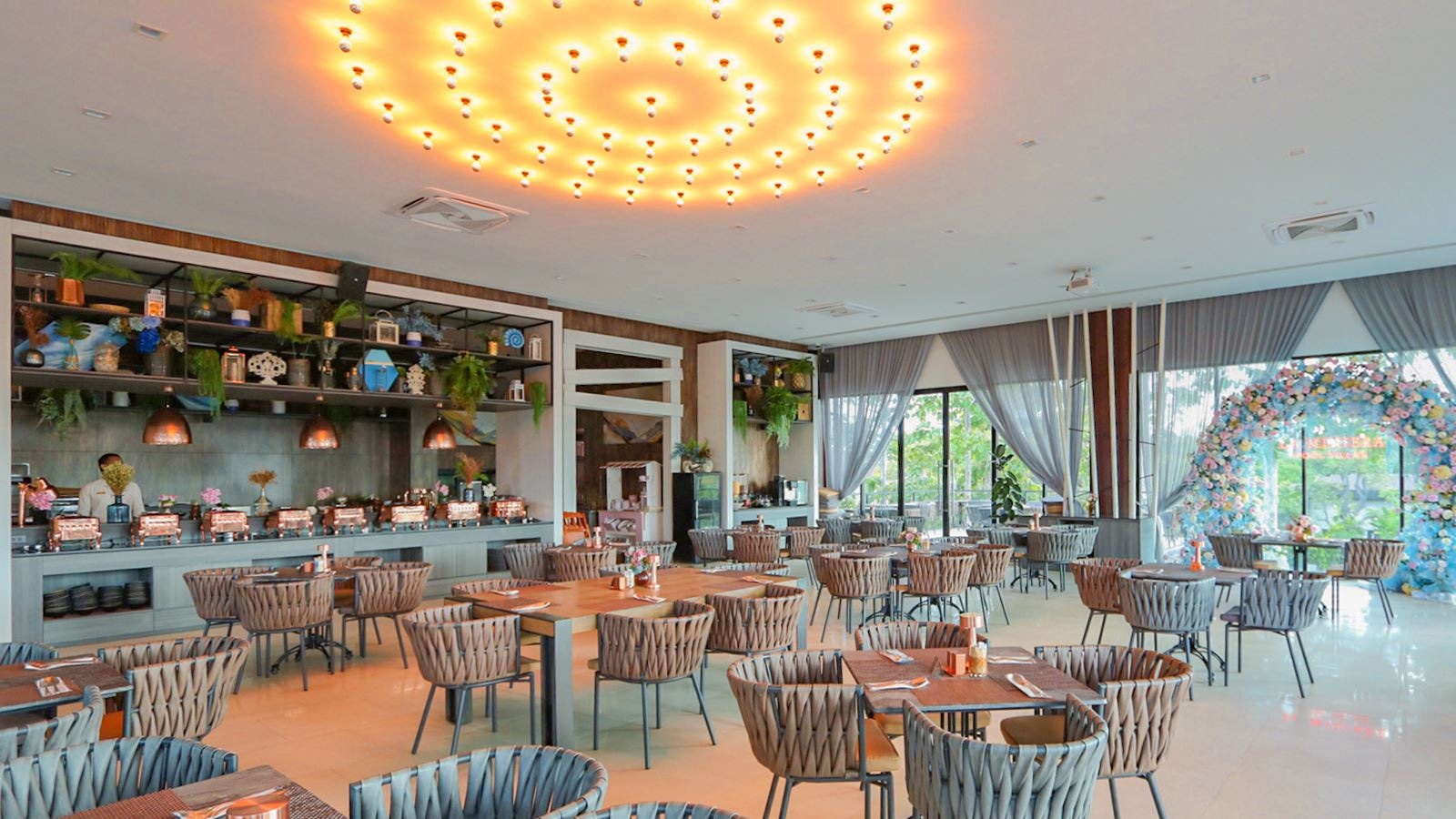 restaurants-zaffiro-restaurant