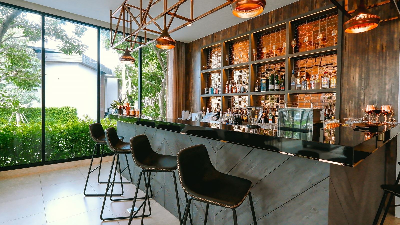 bars-topazzio-lobby-bar