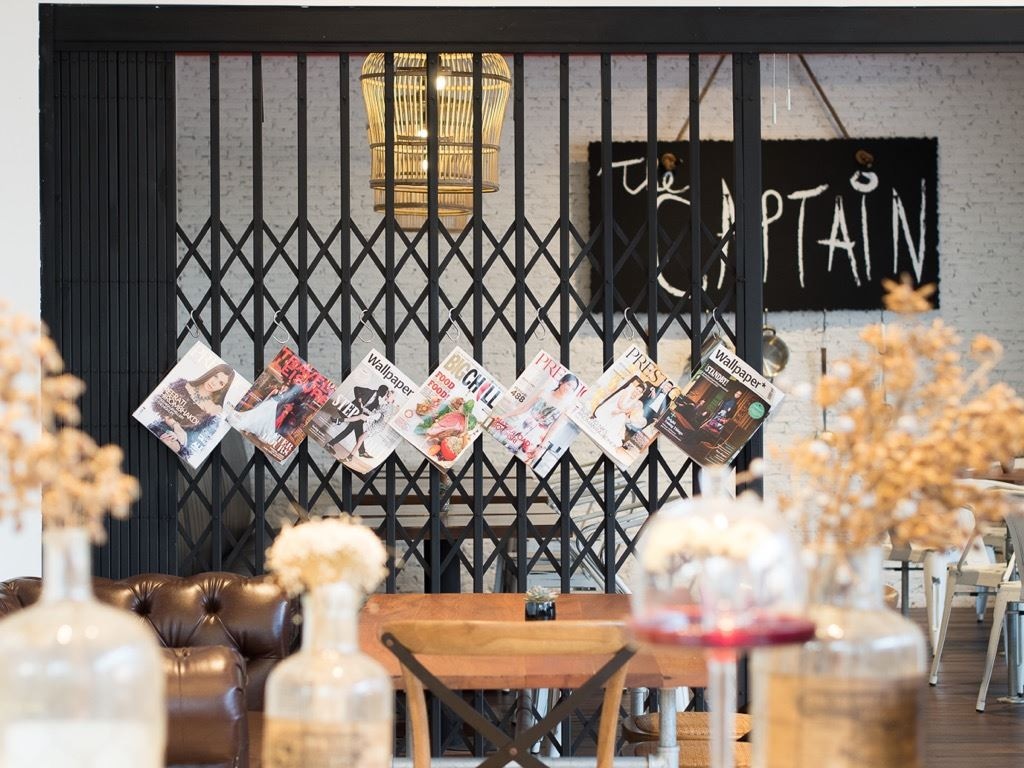 restaurants-the-captain-restaurant