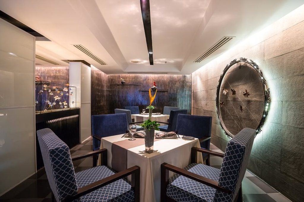 restaurants-caprice--a-taste-of-riviera