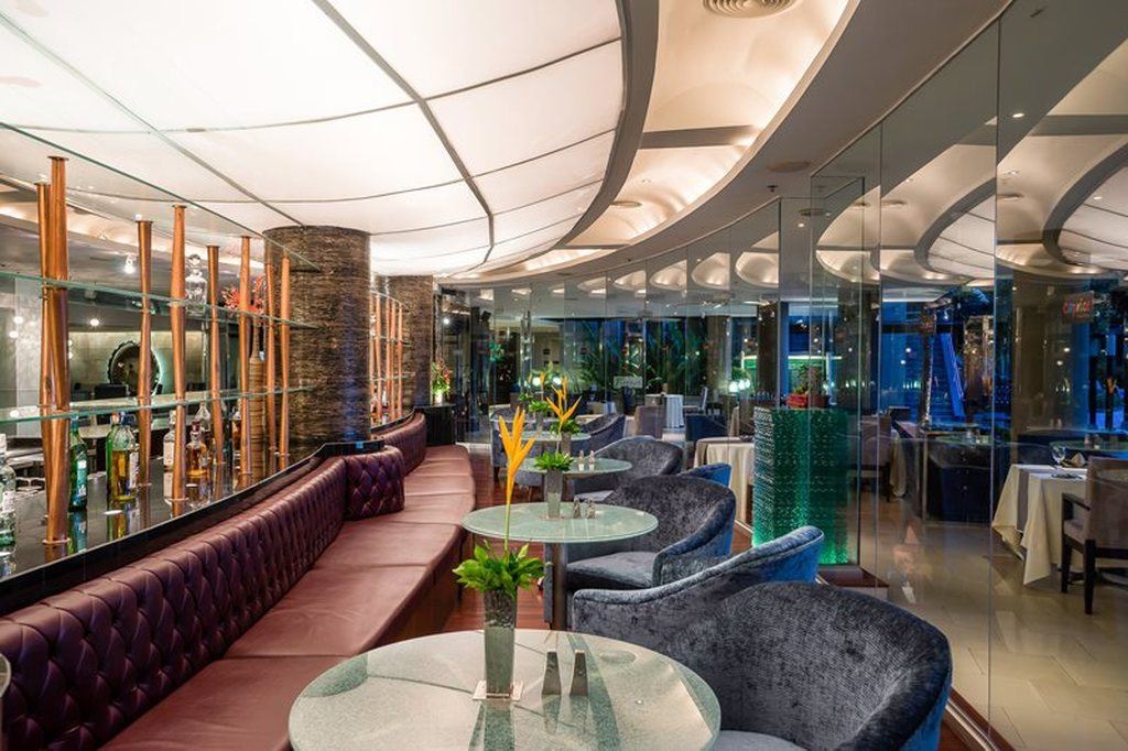 bars-the-bar-at-caprice