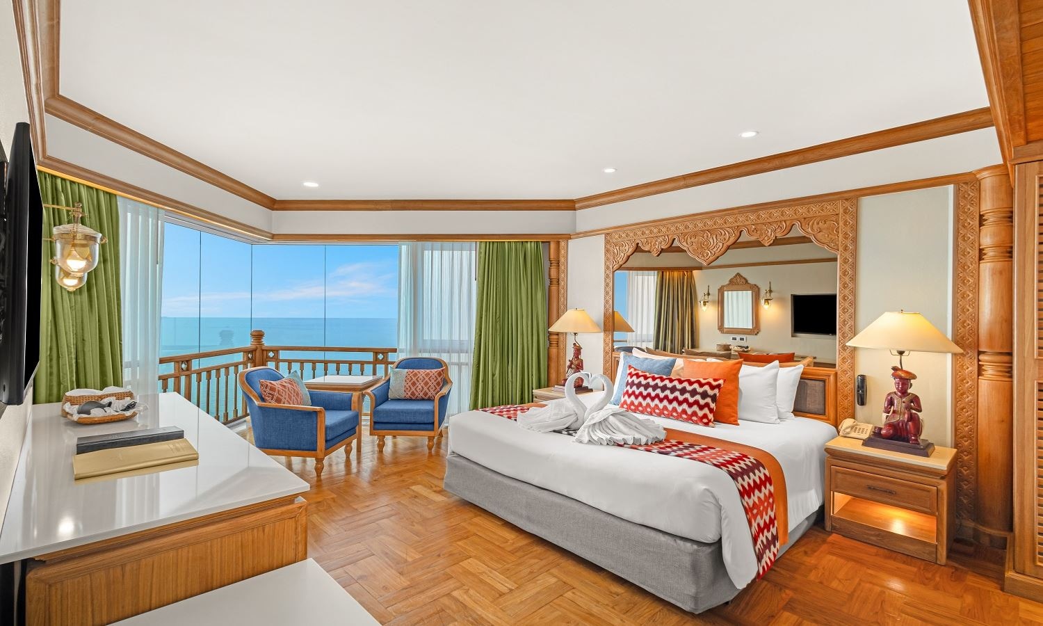 rooms-2-bedroom-theme-suite