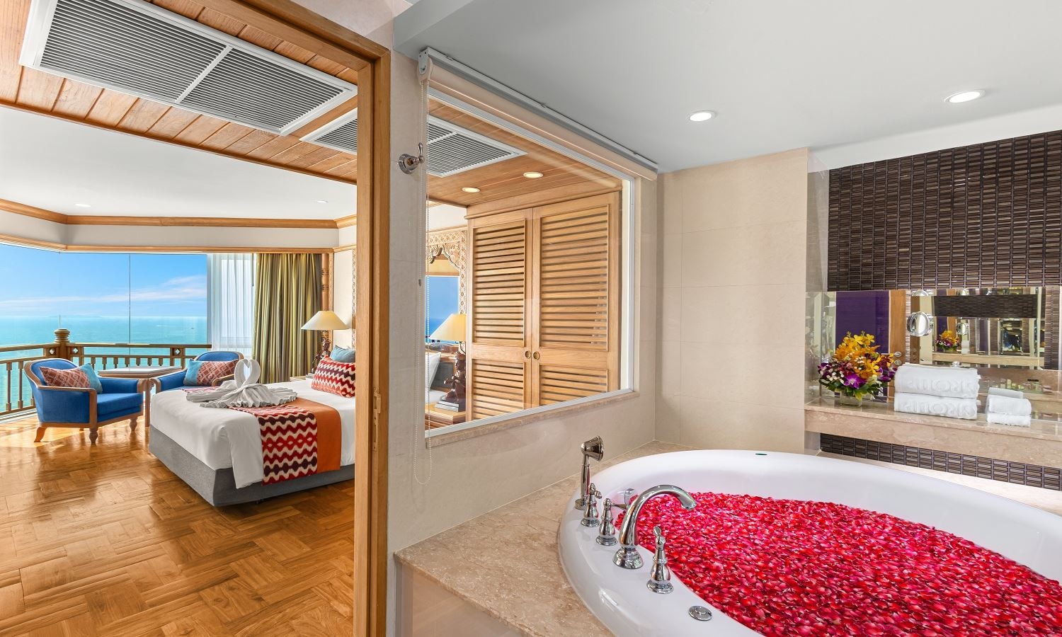 rooms-2-bedroom-theme-suite