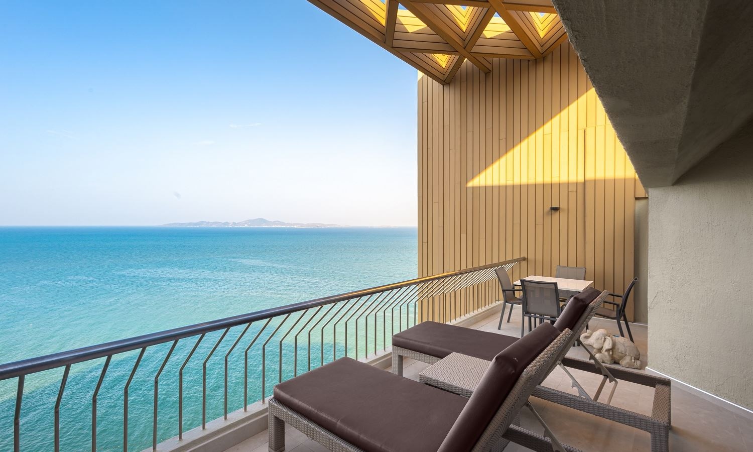 rooms-1-bedroom-diamond-suite