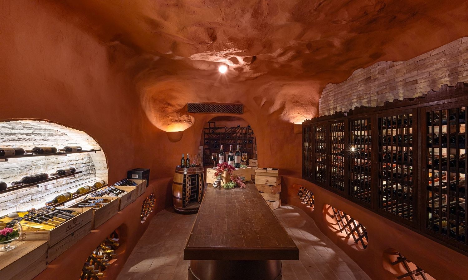 bars-wine-cavern--royal-grill-room--wine-cellar